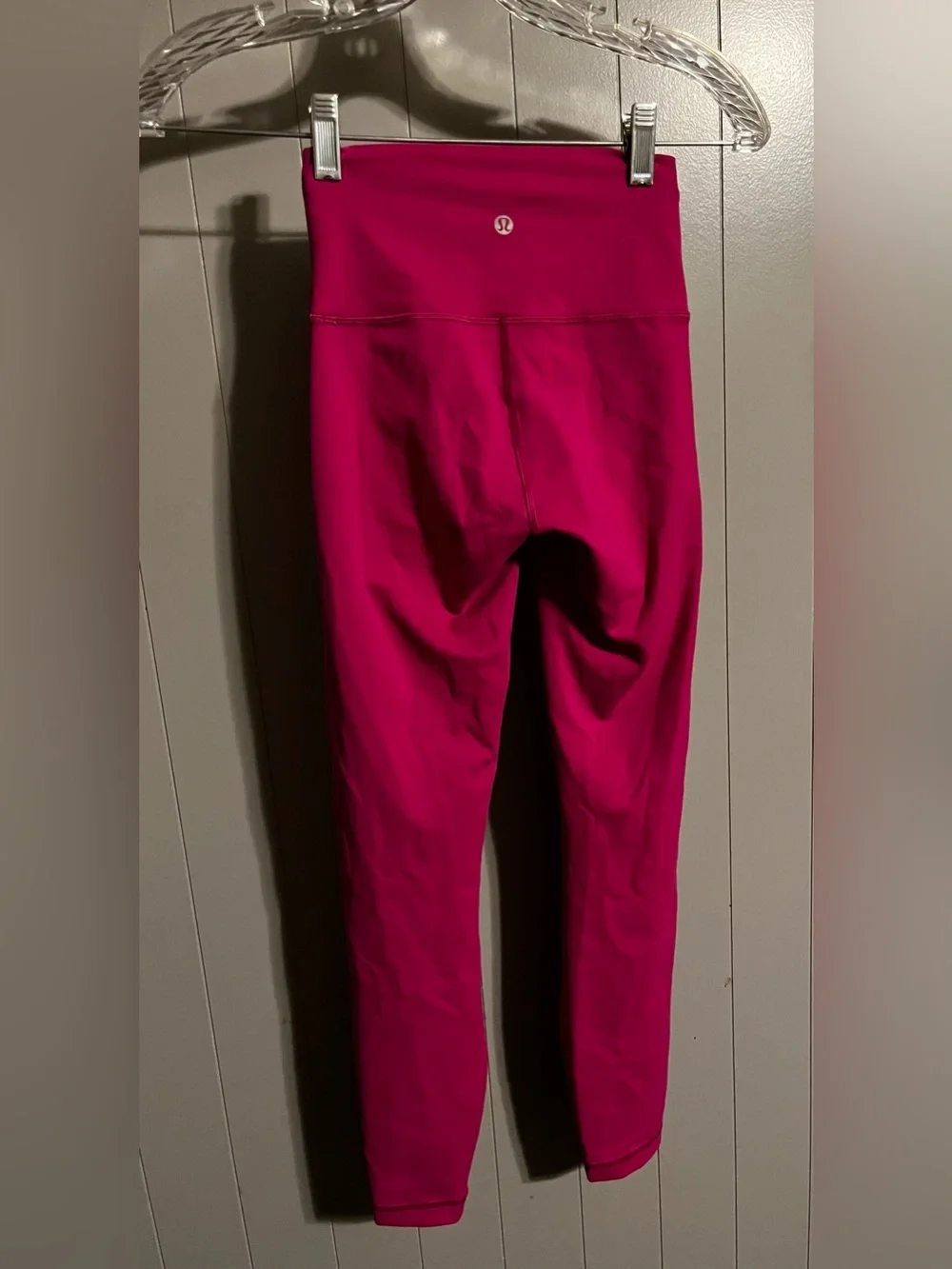Lululemon hot pink leggings -excellent condition